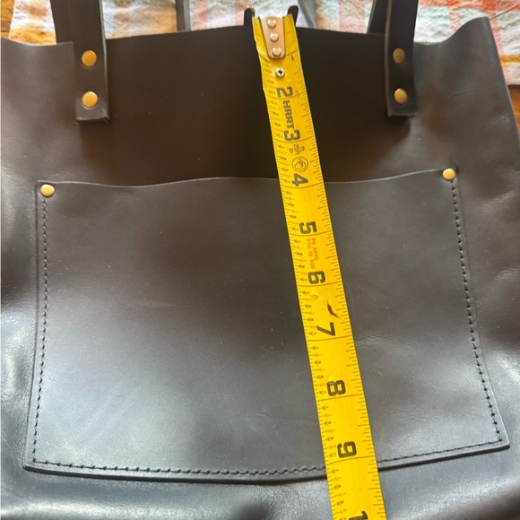 Portland Leather Black Tote Bag with Classic Design - Picture 5 of 5